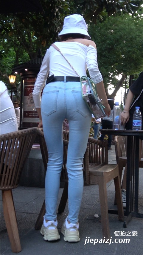 (1).jpg