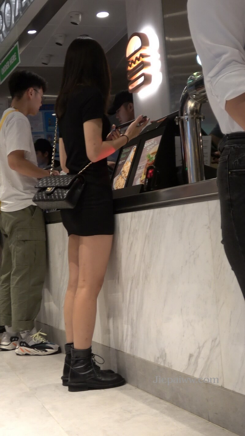 06.JPG
