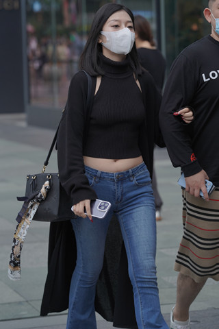 牛仔长裤美姐