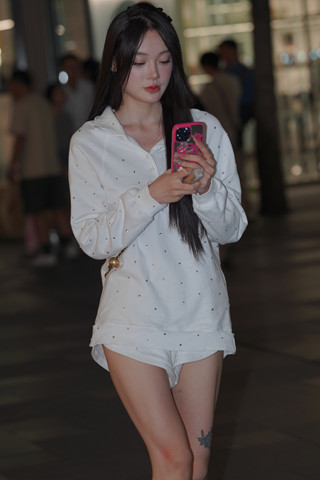 美腿妹纸