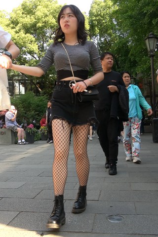 网袜女孩