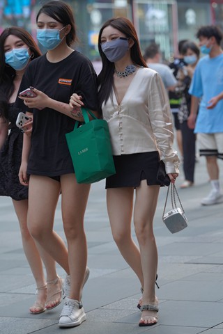 美腿小姐姐
